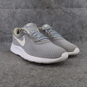 Nike Shoes Womens 9 Sneaker Tanjun Athletic Lifestyle Trainer Comfort Grey White